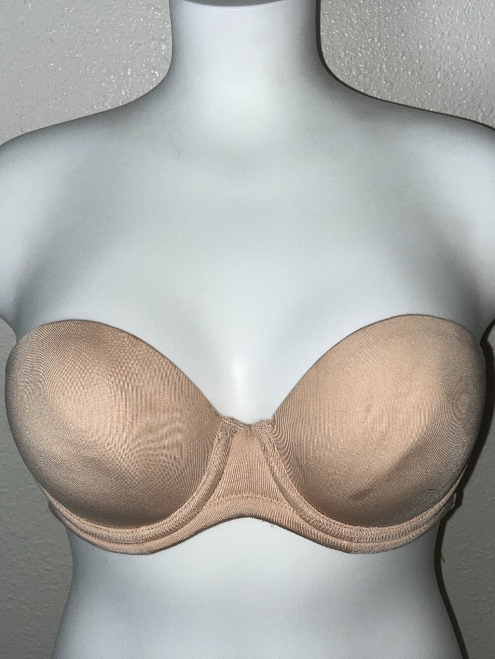 WACOAL RED CARPET FULL BUSTED STRAPLESS BRA SZ 32C